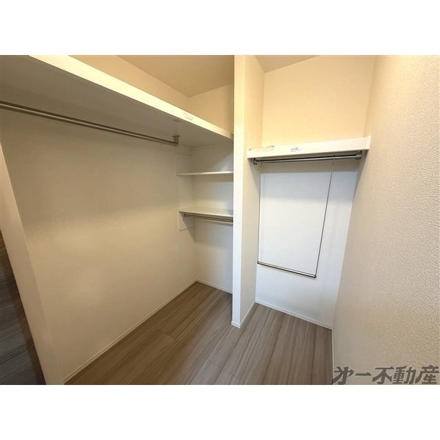 収納　ウォークインクローゼット