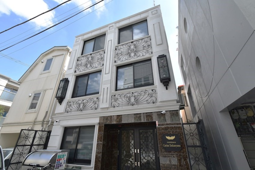 Residence Caritas Daikanyamaの外観写真