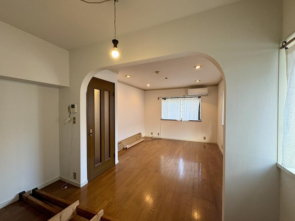 大岡山1丁目戸建の居間写真