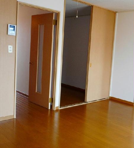 居室・リビング　部屋によって家具家電の有無は異なります