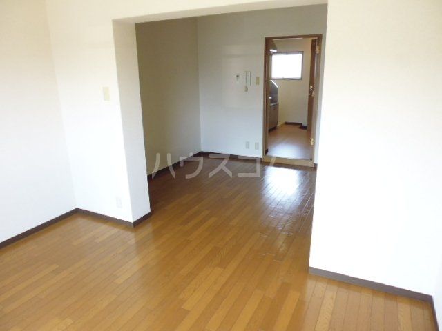 大八木マンションの居間写真