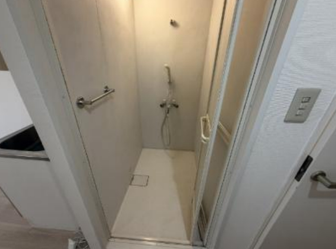 ＪＲ山手線 恵比寿駅 徒歩3分 11階建 築45年の風呂写真