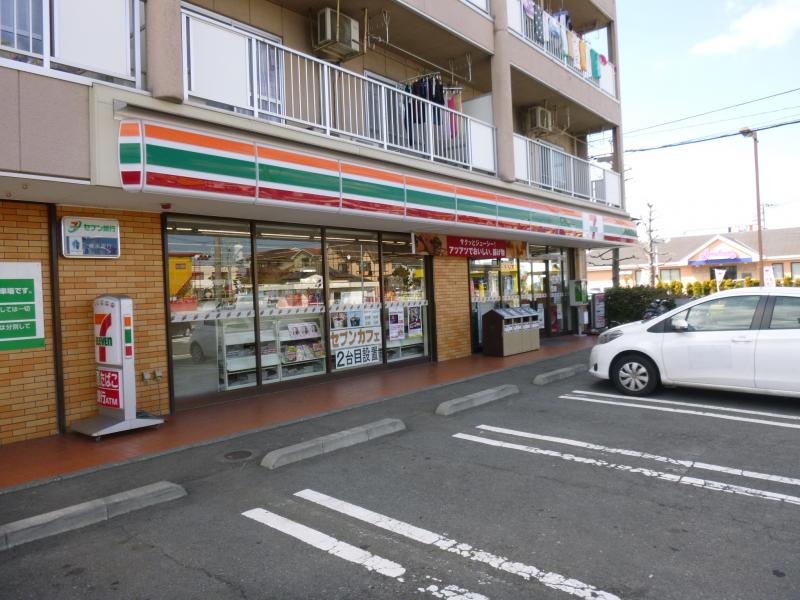 コンビニ　セブンイレブン 藤沢石川3丁目店（コンビニ）まで763m
