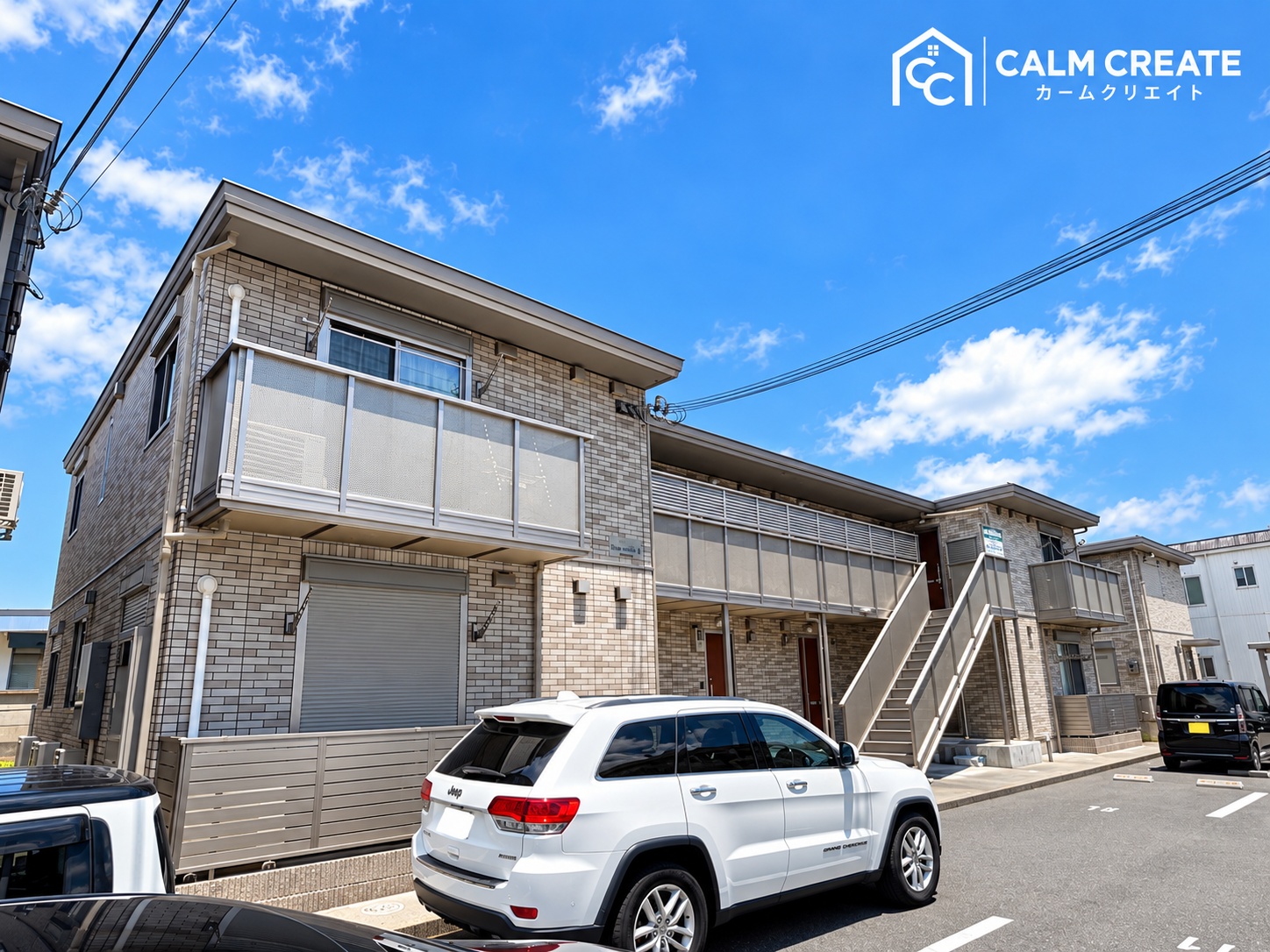 建物外観　1階の角部屋◎南向きでカウンターキッチンにはIH完備です◎