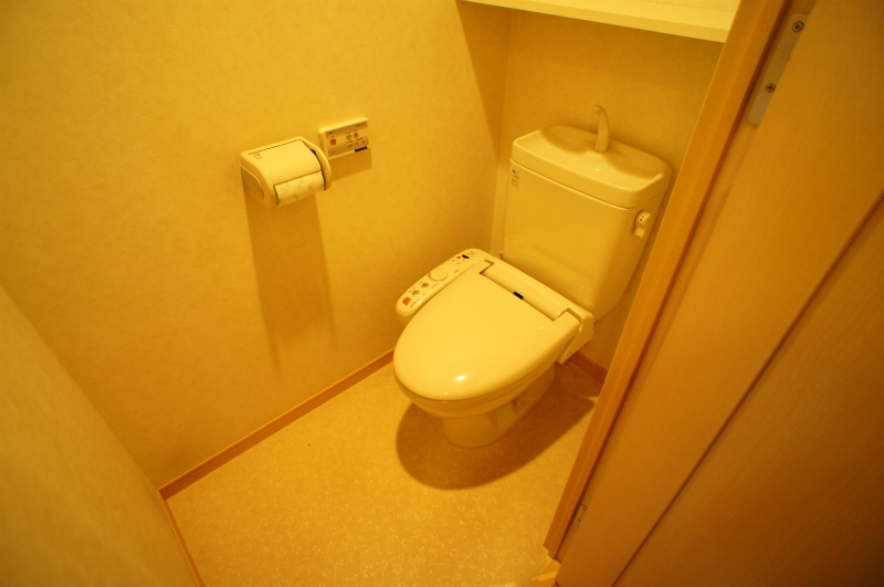 トイレ　落ち着いたトイレです