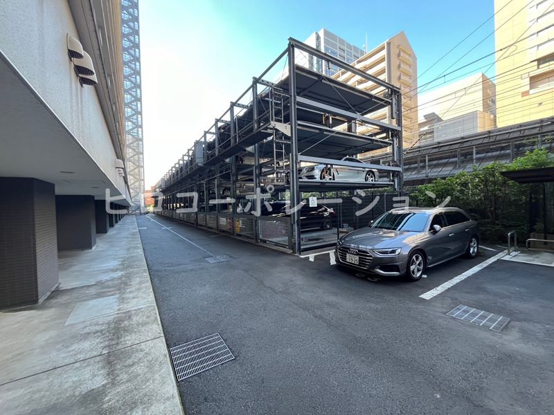 【墨田区江東橋のマンションの駐車場】