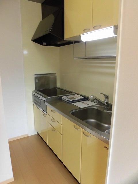 キッチン　ＩHクッキングヒーター付き