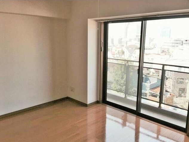居室・リビング　フローリングなお部屋です。
