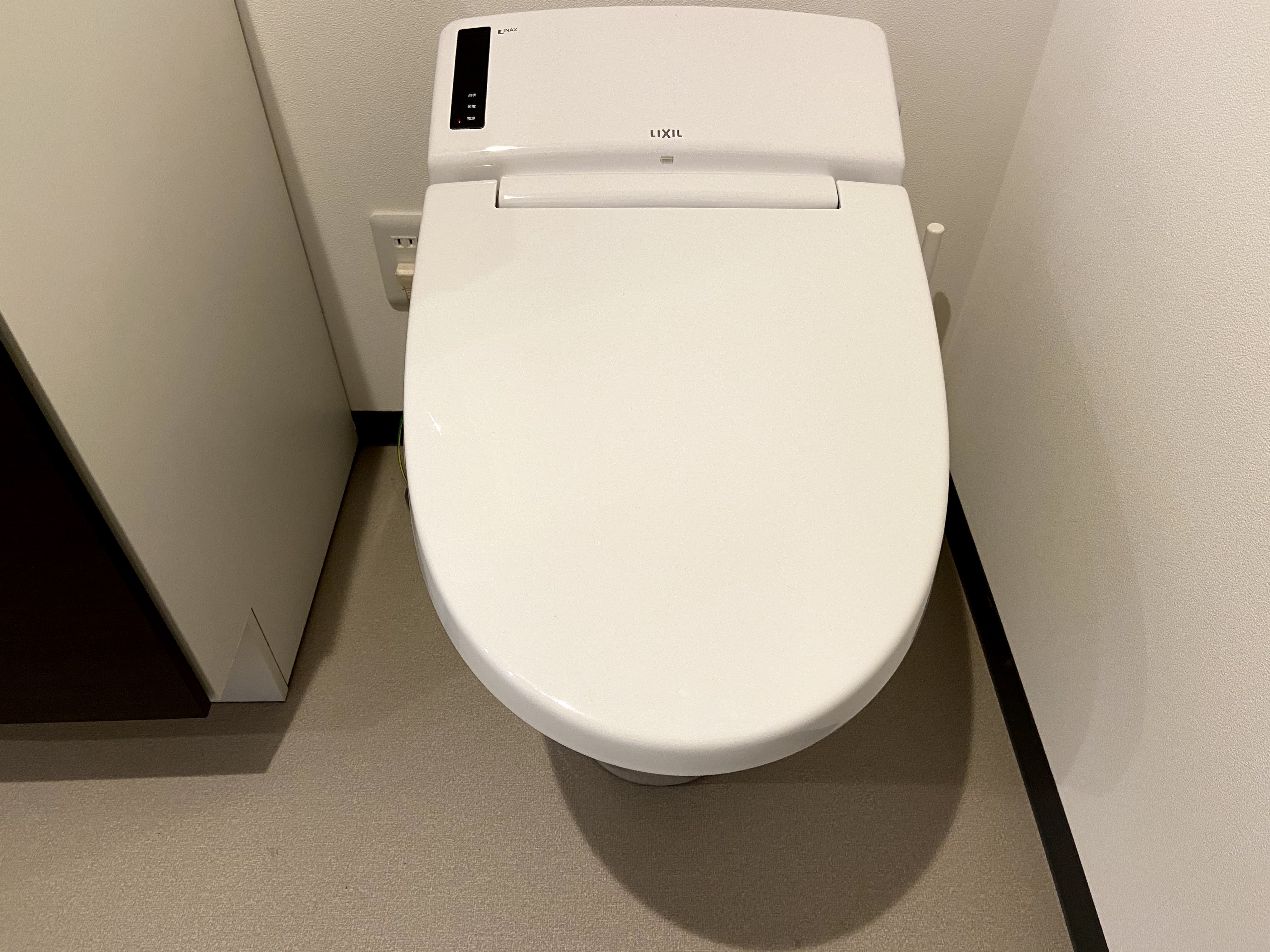 トイレ　フルオート便座タンクレストイレ