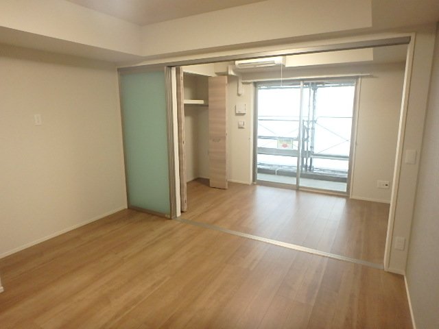 レスポワール正喜の居間写真