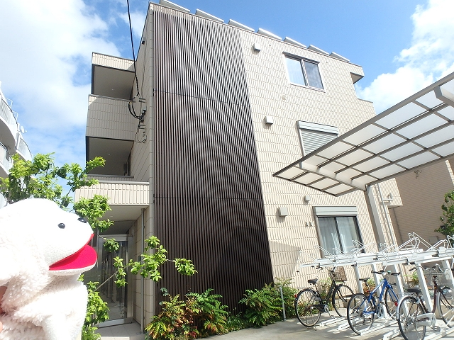 その他　●側面から外観を撮影。