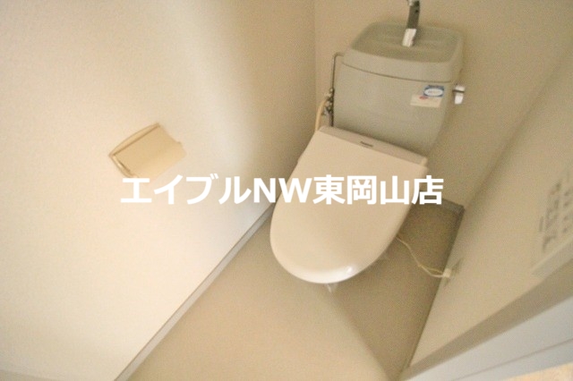 【サンビレッジ竜之口D棟のトイレ】