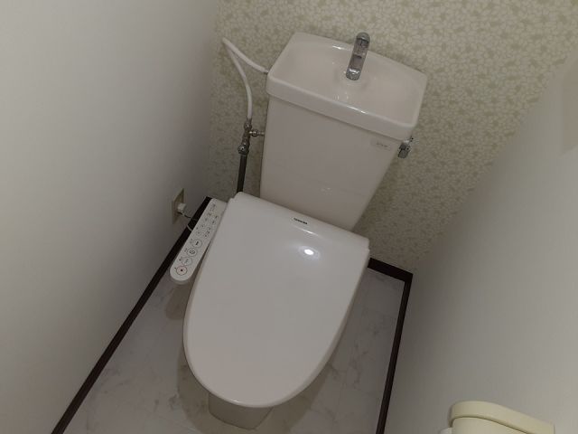 【コンフォトゥールIIのトイレ】