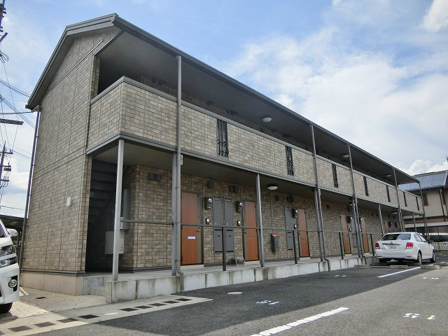 【甲賀市水口町虫生野虹の町のアパートの建物外観】