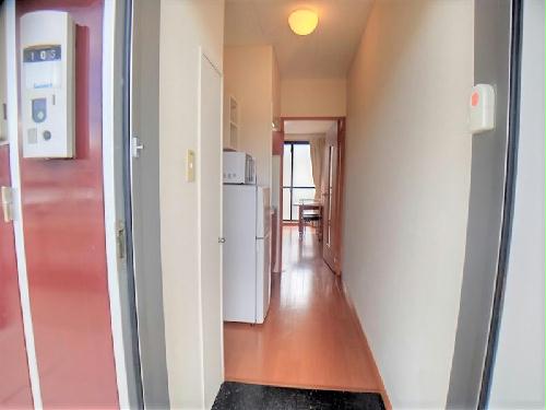 玄関　設備・仕様は号室により異なる為、現況を優先致します。