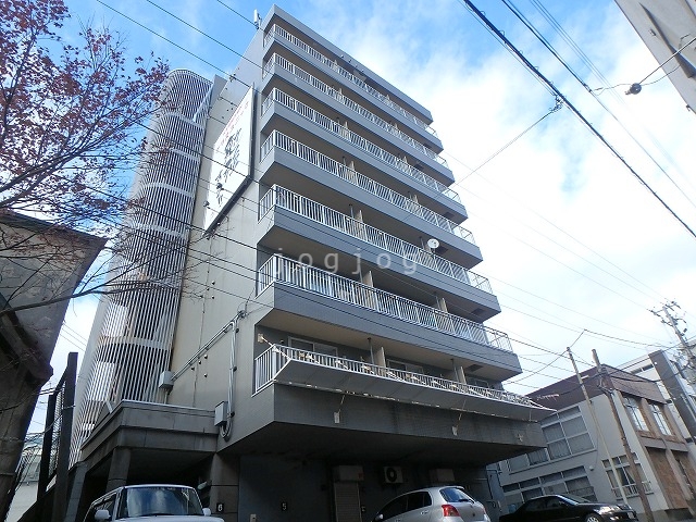 札幌市北区麻生町のマンションの建物外観