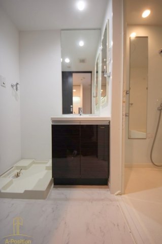 洗面設備　カスタリア堺筋本町