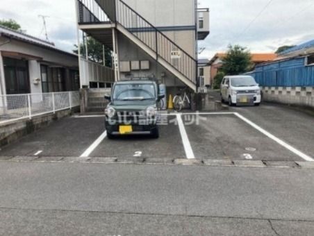 【シャトレー樹園の駐車場】