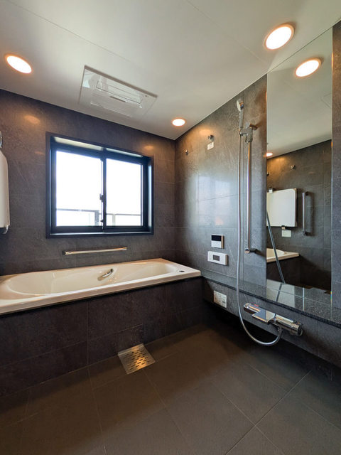 バス・シャワールーム　浴室