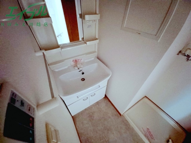 洗面設備　同タイプの部屋写真です