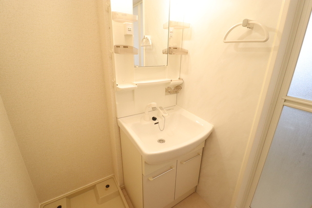 洗面設備　洗髪洗面化粧台