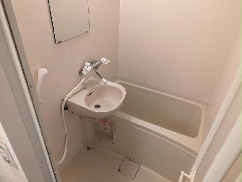 バス・シャワールーム　現況優先