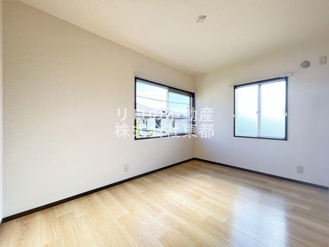 その他　２面採光なので、明るく風通しのよい過ごしやすいお部屋です♪