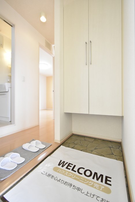 玄関　トールタイプのシューズボックス