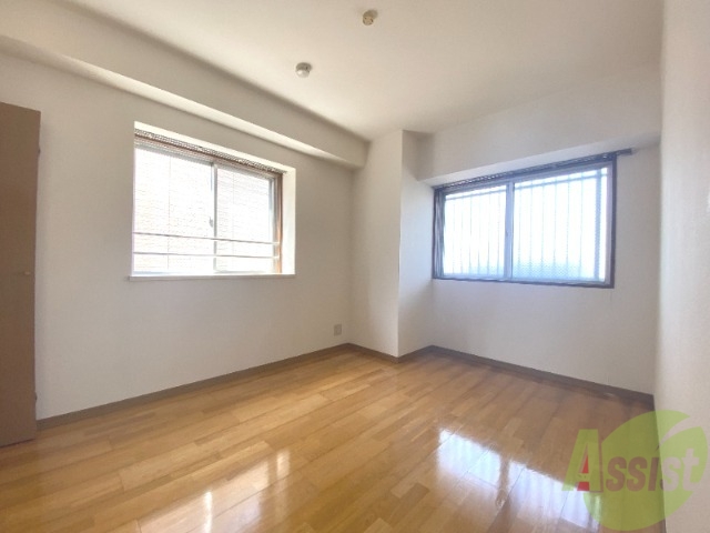 その他部屋・スペース　寝室も綺麗なお部屋となっており、気持ちが良いですね。