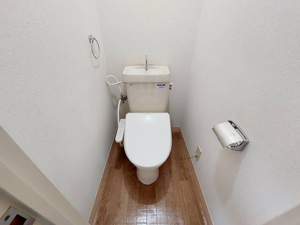 トイレ　トイレ