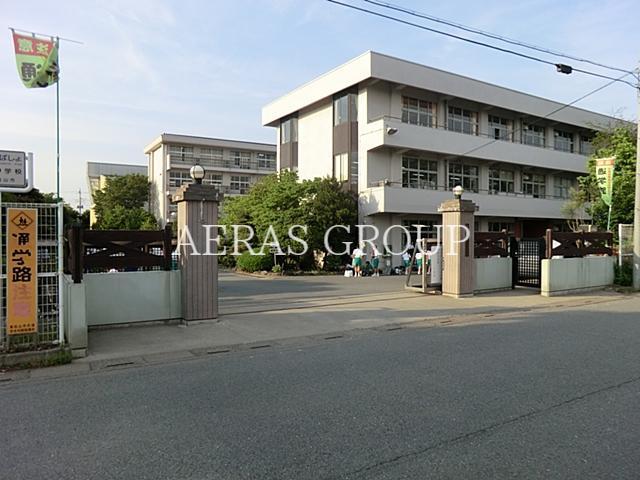 中学校　東松山市立松山中学校（中学校）まで827m