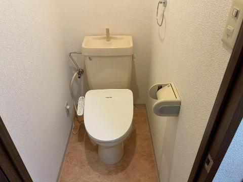 トイレ　シャワー付トイレ