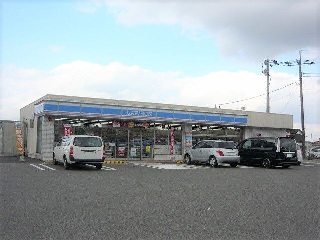 コンビニ　ローソン 伊万里二里町店（コンビニ）まで650m