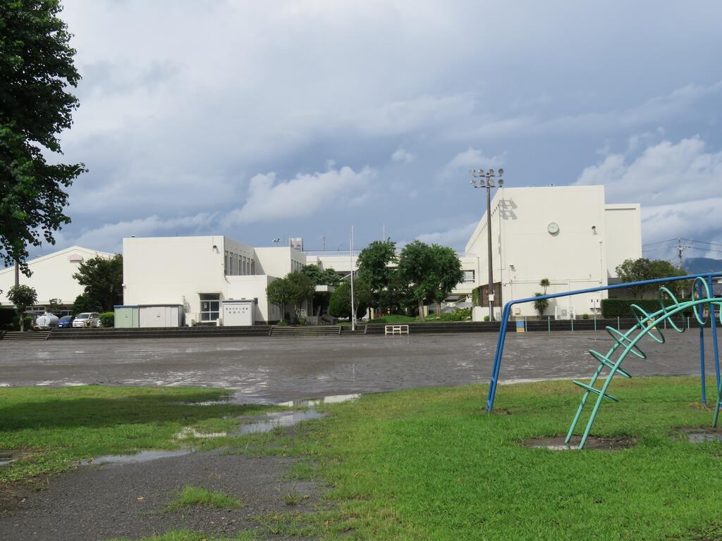 小学校　島田市立島田第二小学校（小学校）まで427m