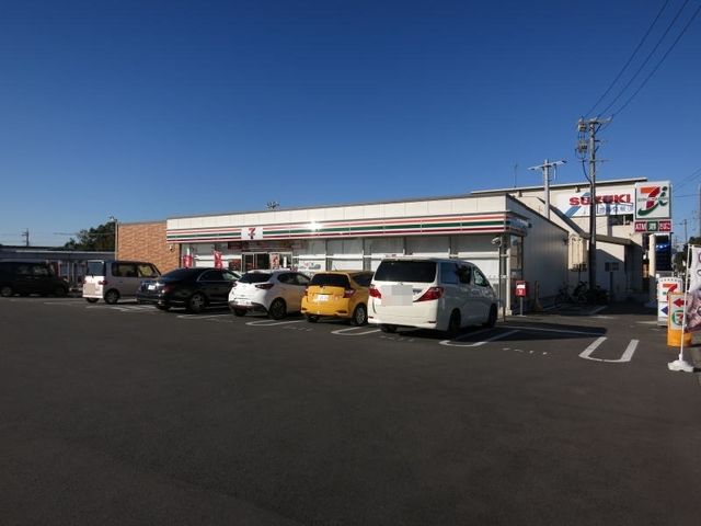 コンビニ　セブンイレブン 西尾法光寺町店（コンビニ）まで1000m