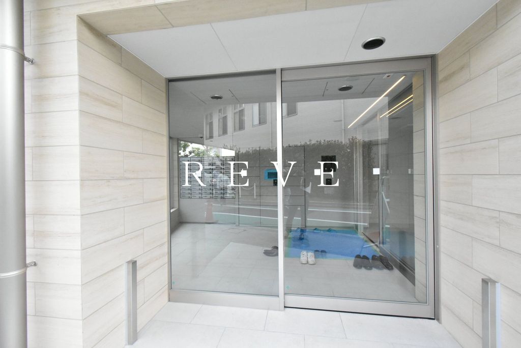 建物外観　エントランス