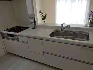 キッチン　3口ガスコンロ