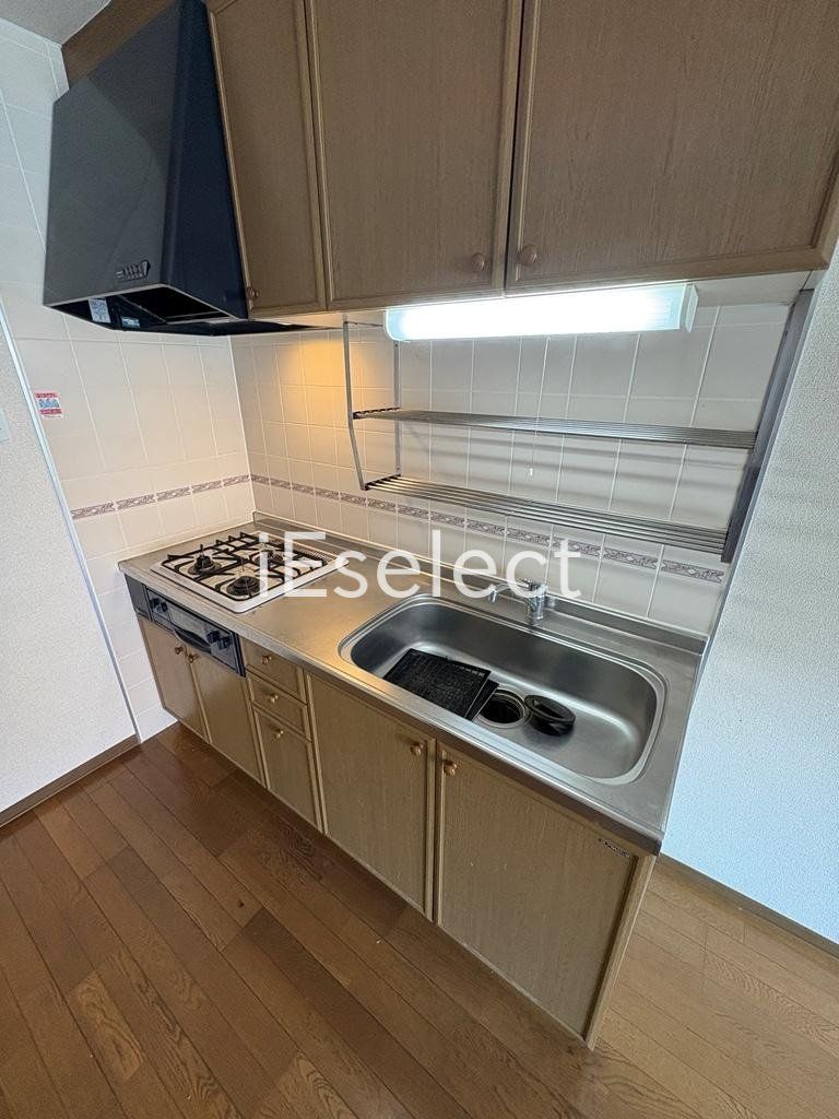 キッチン　作業スペースが広く取れますね♪