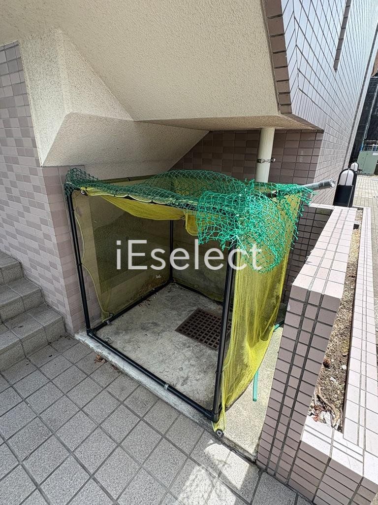 その他共有部分　専用のごみ置き場でゴミ捨てらくちん★