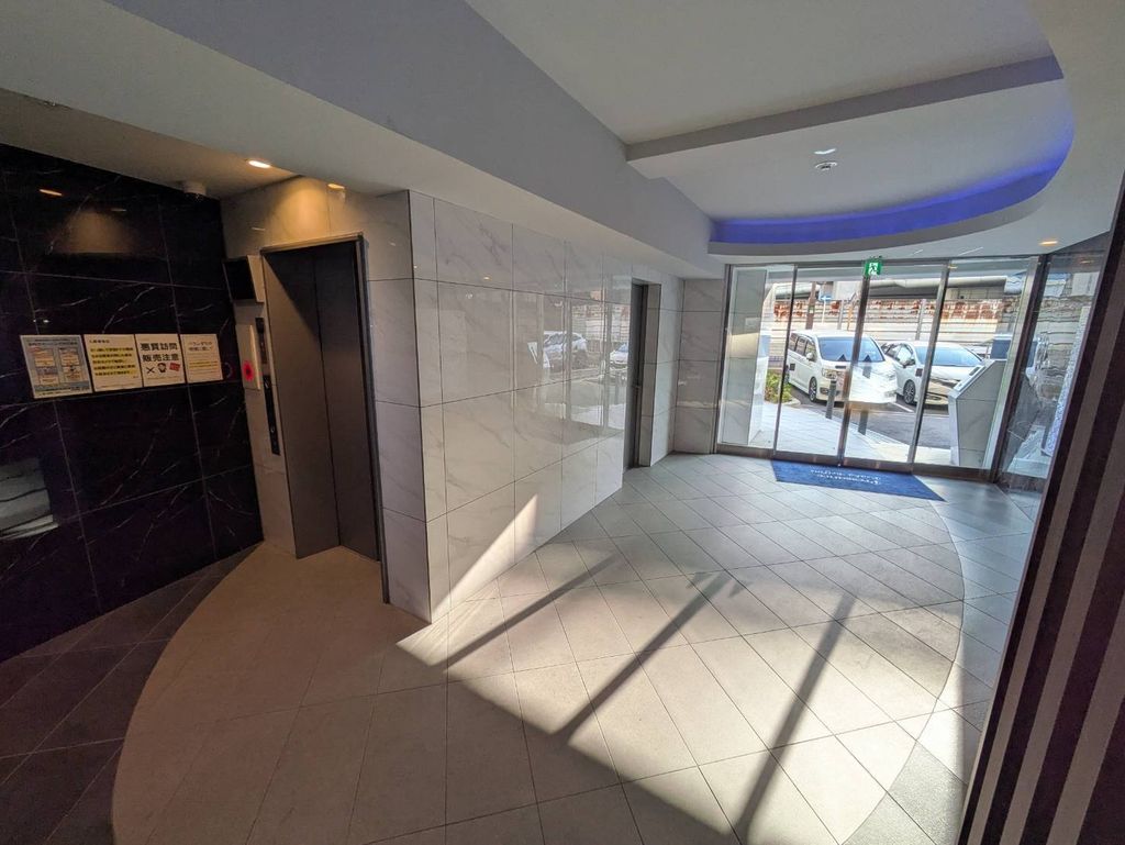 ロビー　エントランス