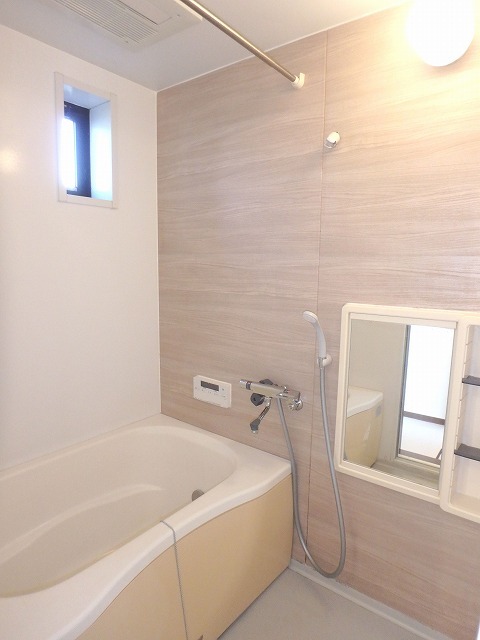 バス・シャワールーム　ゆったりバスルーム♪