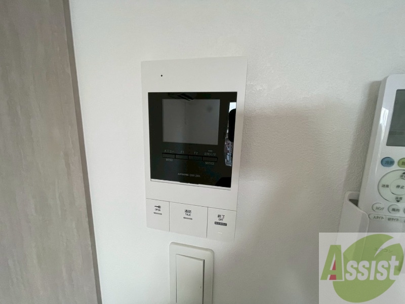 セキュリティ　ＴＶモニター付インターホンです。来客者の顔が見えるので安心！