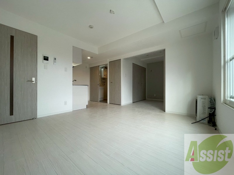 居室・リビング　広々としたリビングですね。使い勝手がよさそうですね！