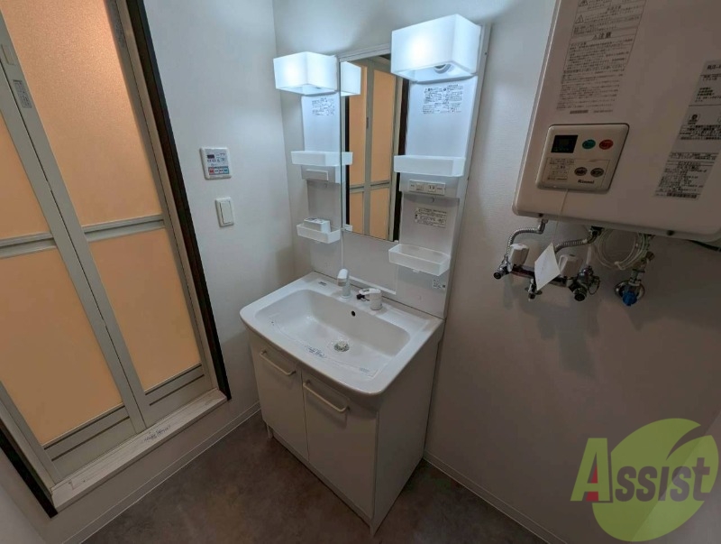 洗面設備　シャンプードレッサーで身支度もラクラクです！