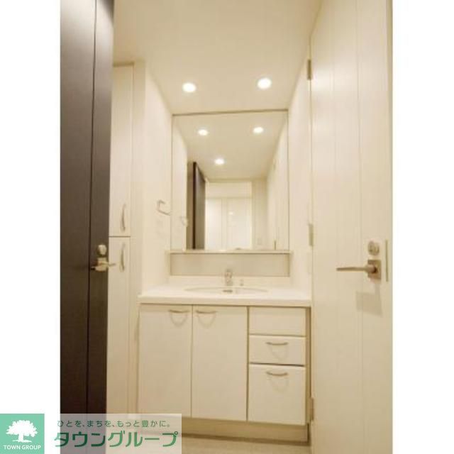 洗面設備　※写真は同タイプ住戸です。