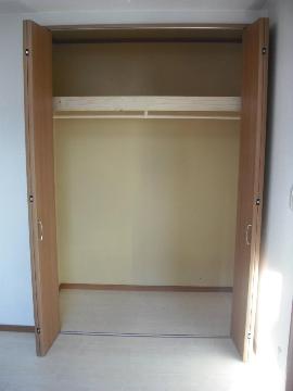 収納　クローゼット