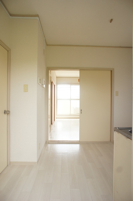 玄関　玄関から見たお部屋です♪