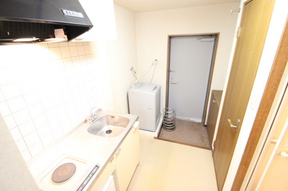 玄関　※別部屋の写真です