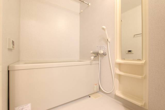 バス・シャワールーム　１日の疲れを癒やしてください