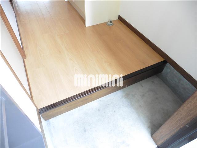 玄関　広々とした玄関スペースです